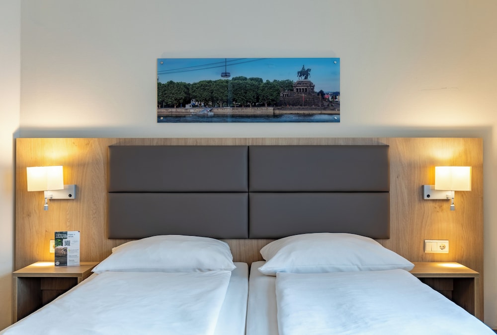 City Hotel Kurfurst Balduin 35/63