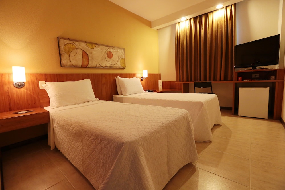 EXECUTIVE INN 15/50