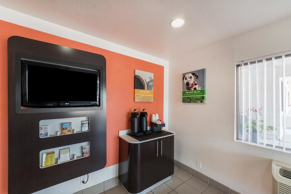 Motel6 Del Rio, TX 43/56