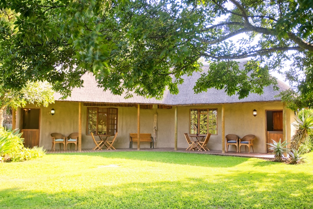 Chrislin African Lodge 41/50