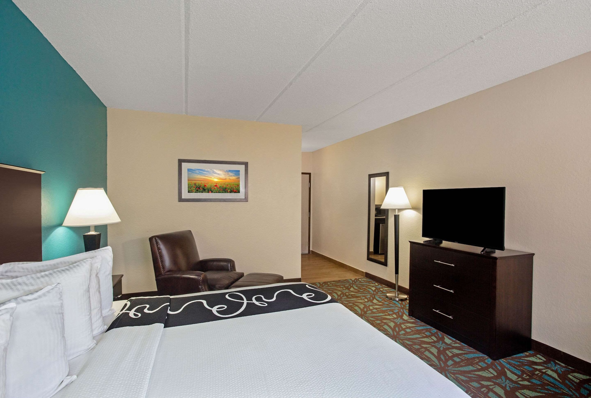 STANDARD, KING BED