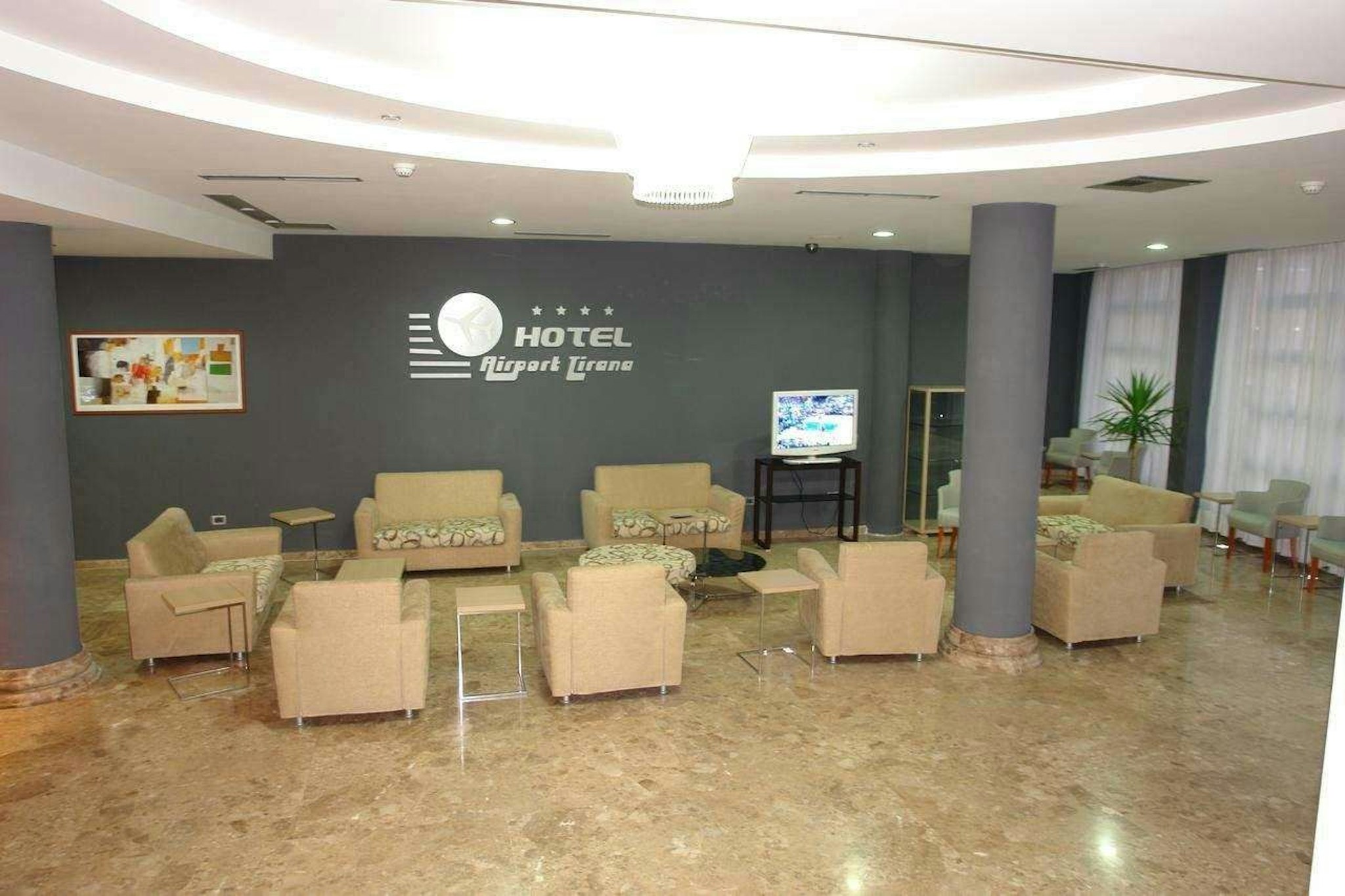 Hotel Airport Tirana 32/51