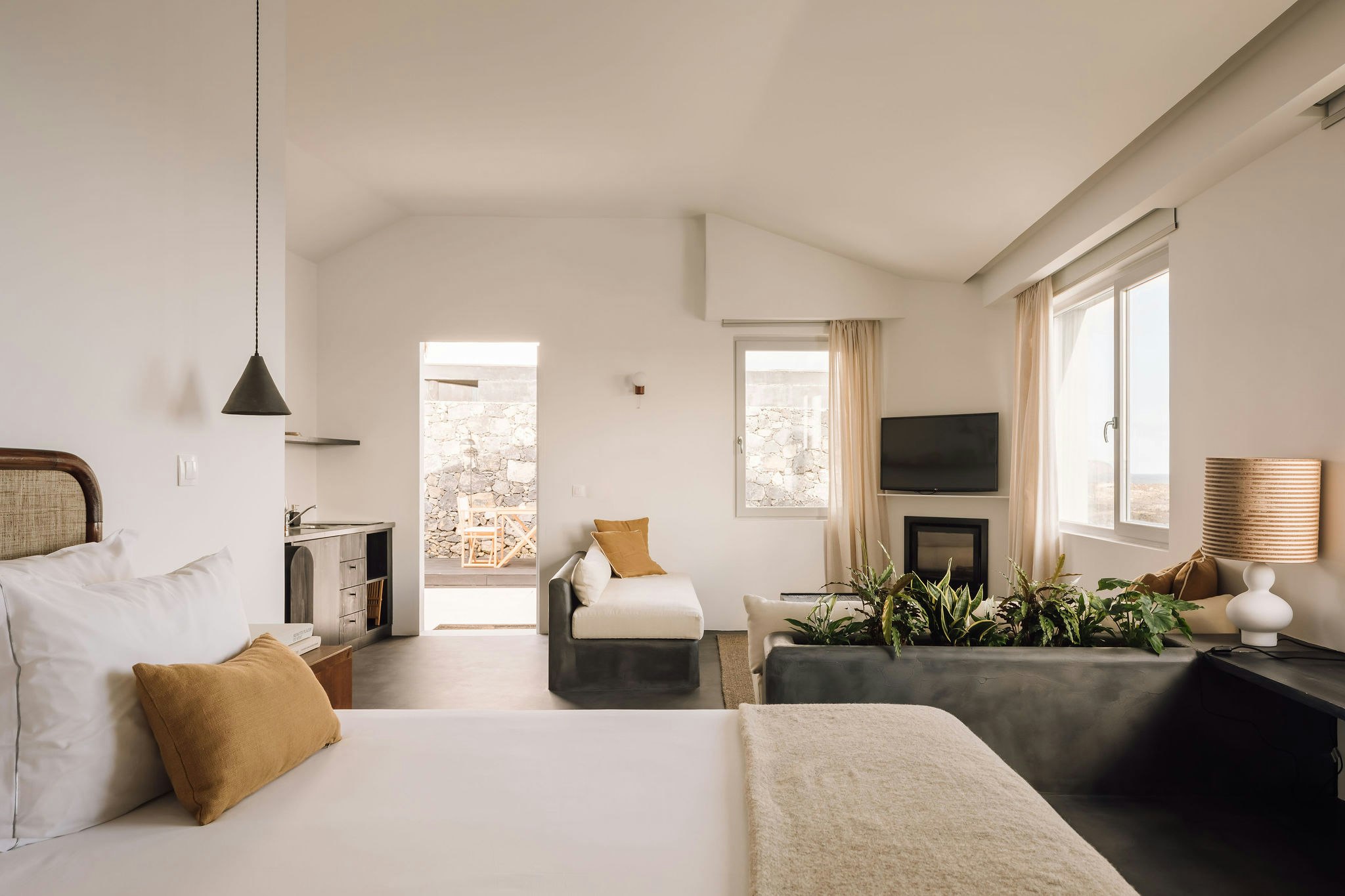 White Exclusive Suites And Villas 12/38
