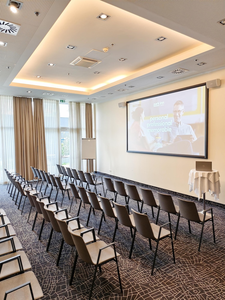 Park Inn By Radisson Linz 63/69
