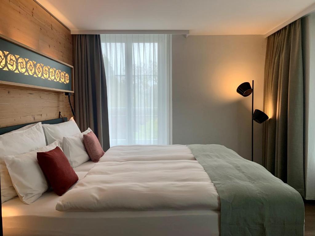 Medium, Double Bed