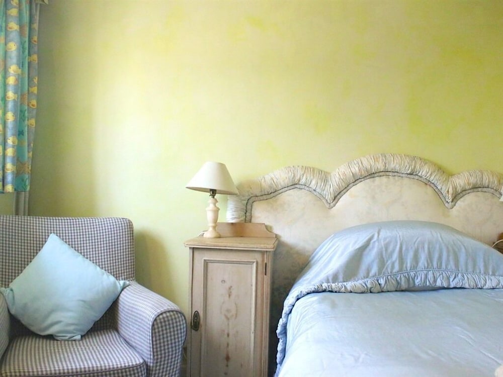 Stone House Bed And Breakfast 11/19