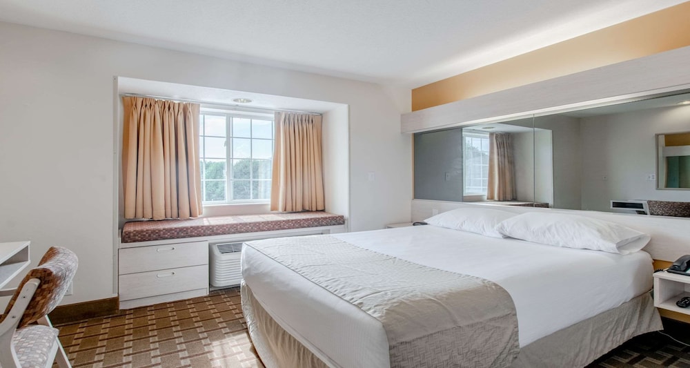 SureStay Hotel by Best Western Christiansburg Blacksburg 6/23