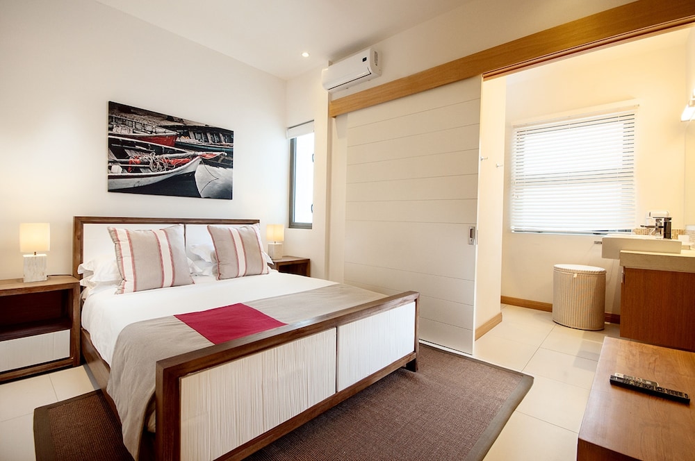 Cap Ouest by Horizon Holidays 24/74