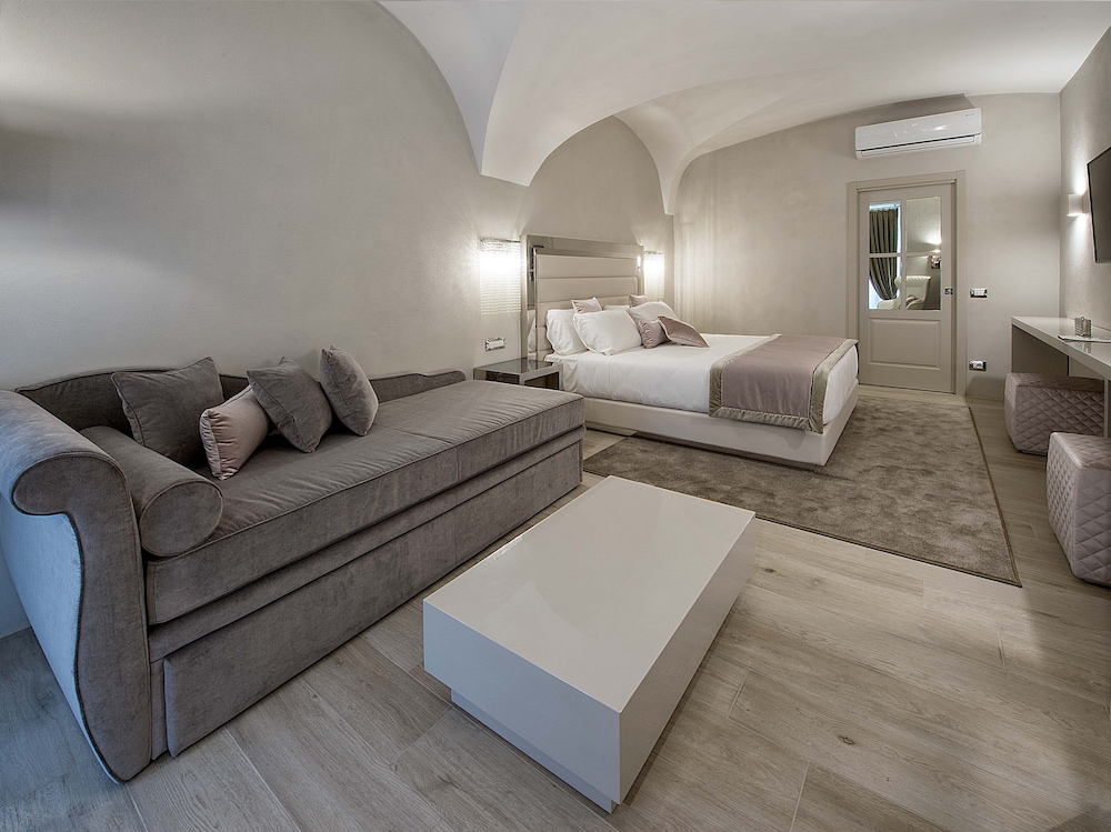 Terrace Pantheon Relais 46/71