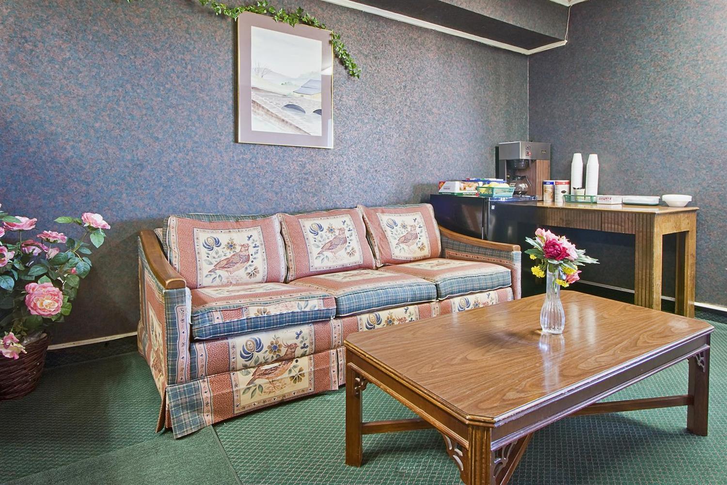 Americas Best Value Inn Bishopville 16/21