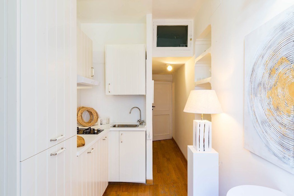 Pantheon Luxury Gold Apartment 14/43
