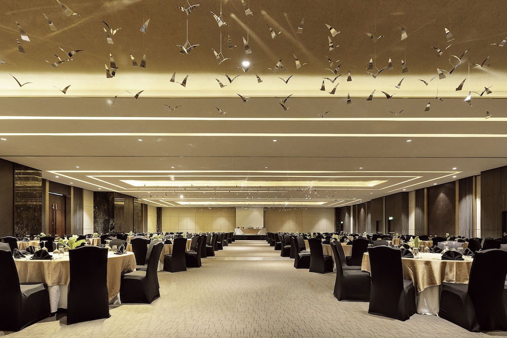 Grand Summit Hotel General Santos 46/50