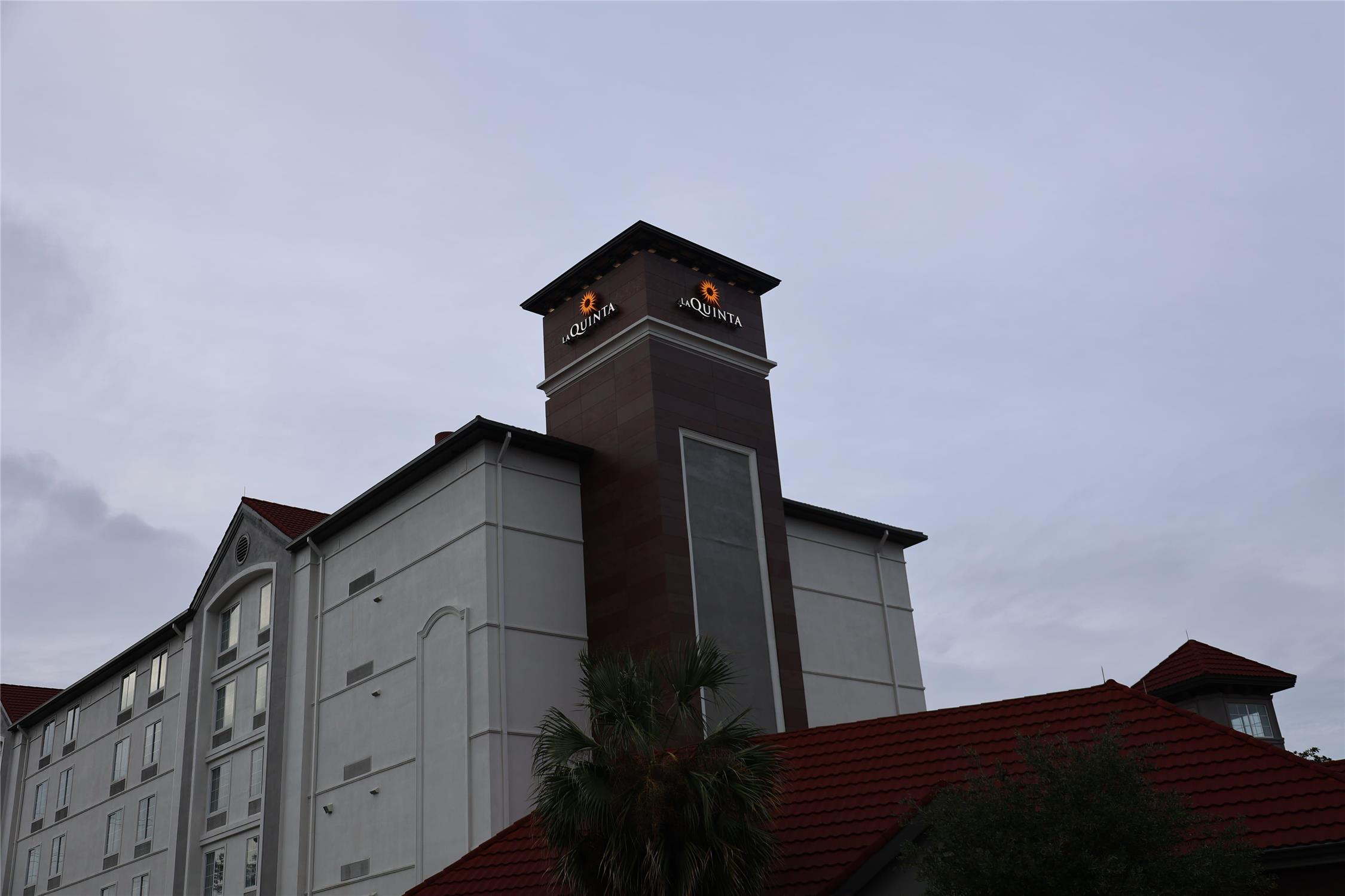 La Quinta Inn Suites Ocala 19/72