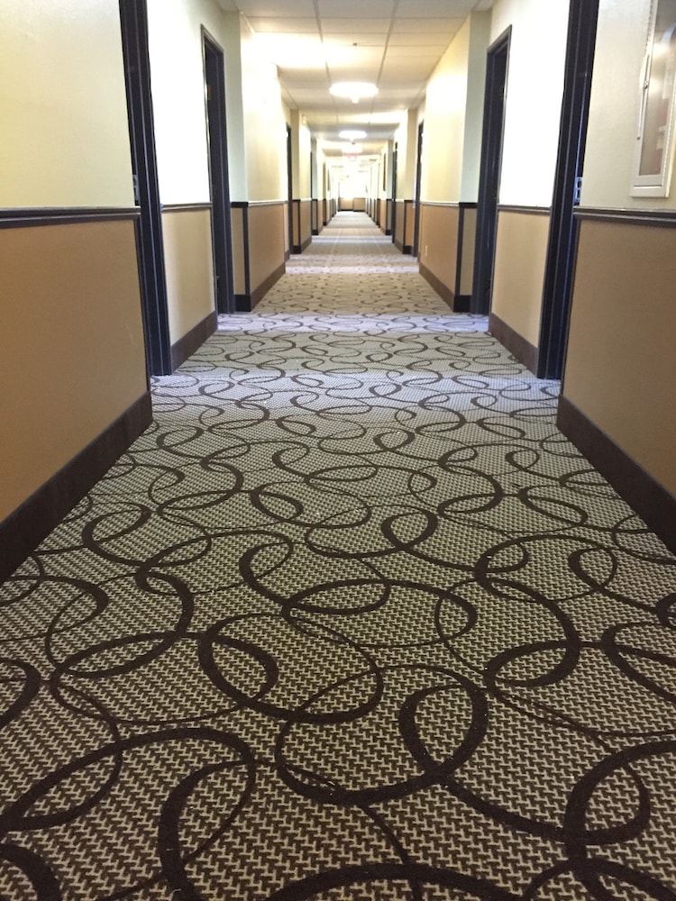Stone Castle Hotel Conference Center 53/54
