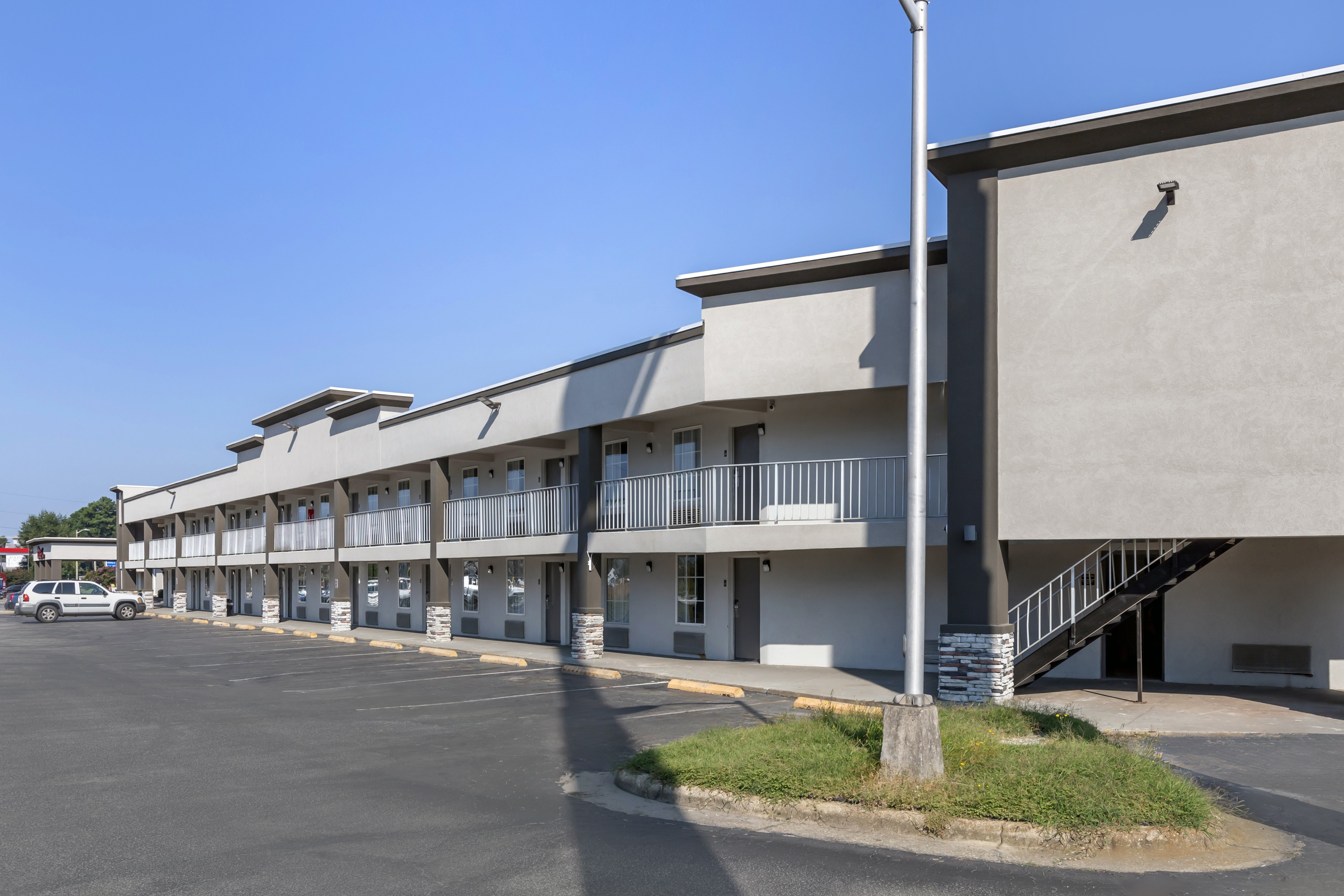 Hotel Dunn, NC 34/36
