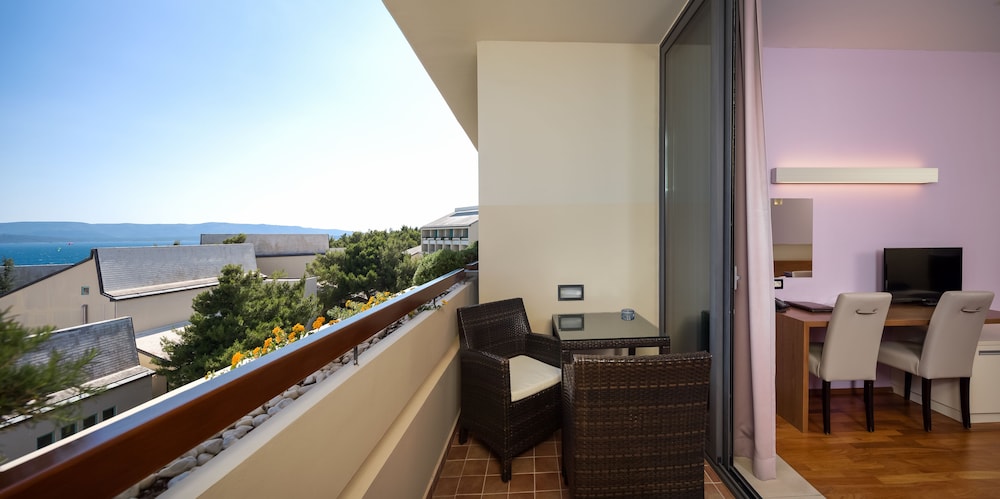 Bretanide Sport Wellness Resort 14/50