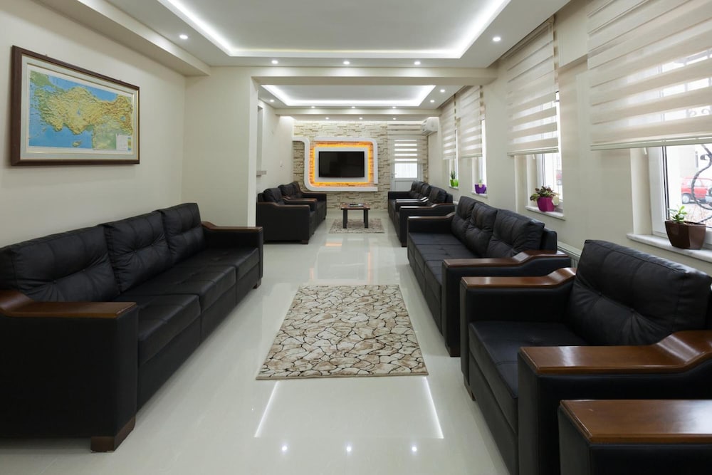 Gizem Pansiyon 34/47