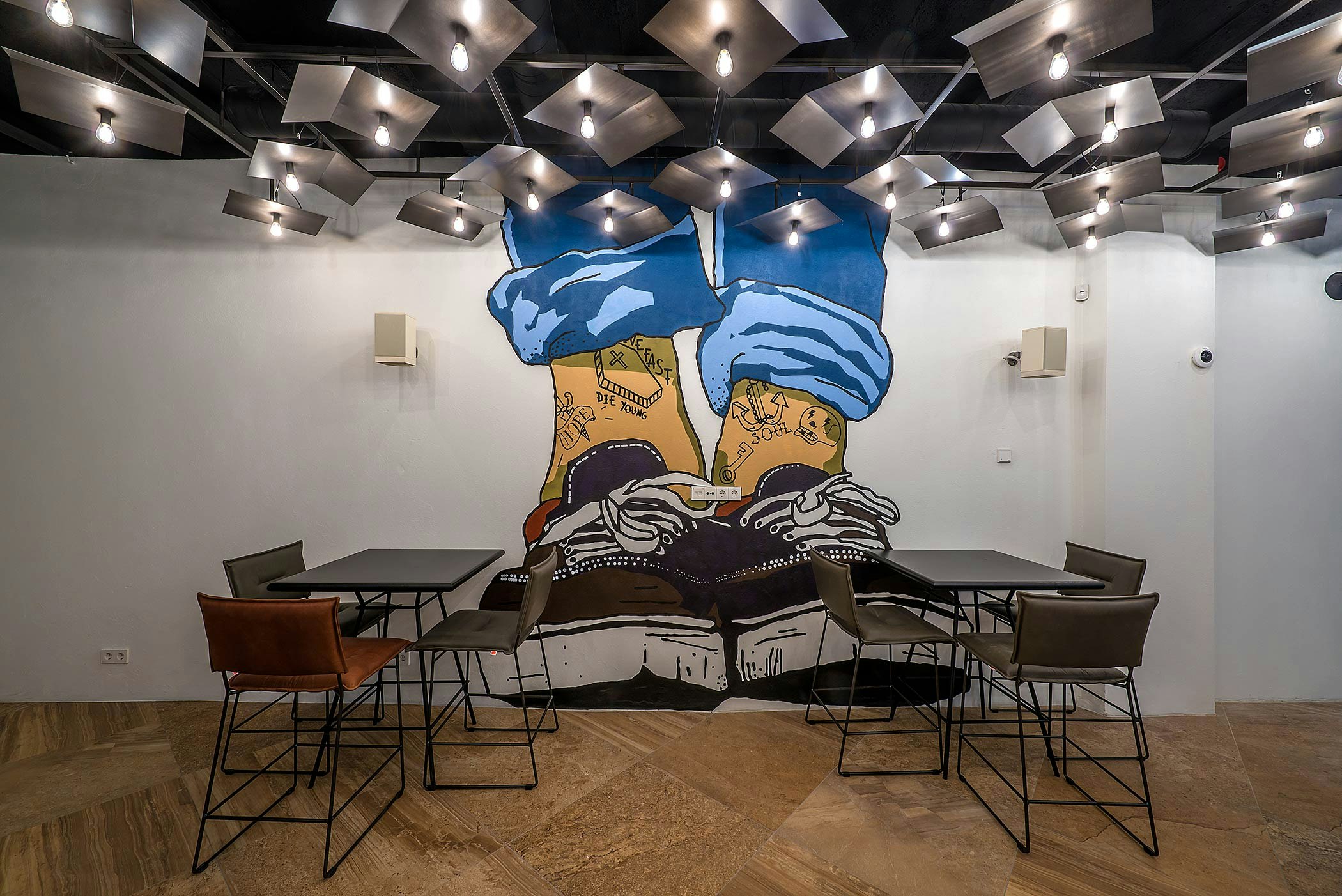 Artagonist Art Hotel 36/37