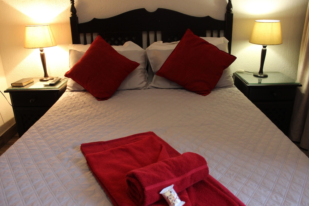 Royal Game Guest House 33/50