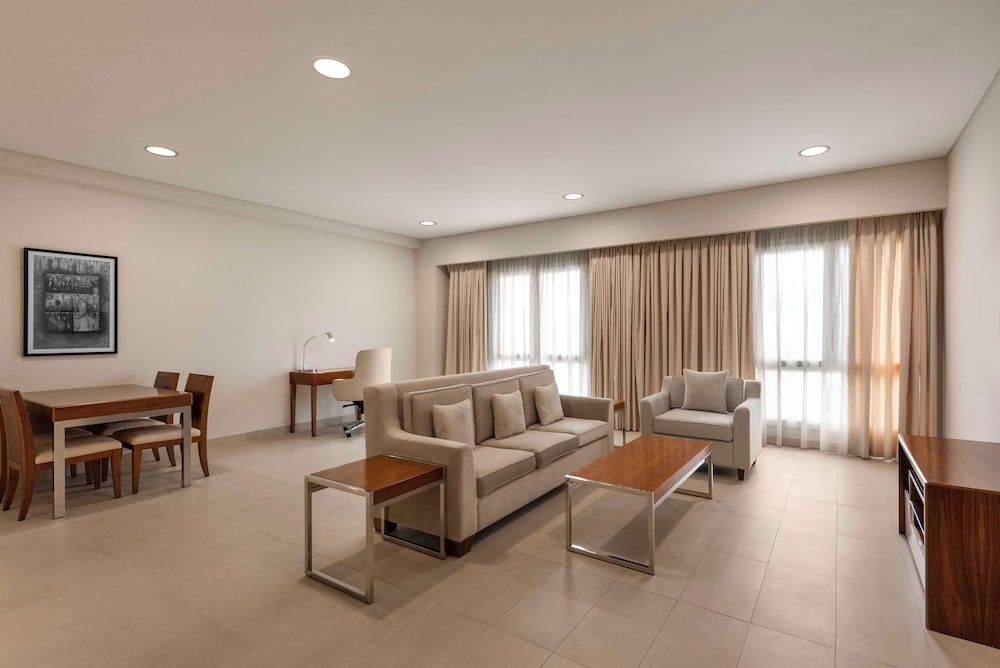 Levatio Suites Muscat, a member of Radisson Individuals 44/68