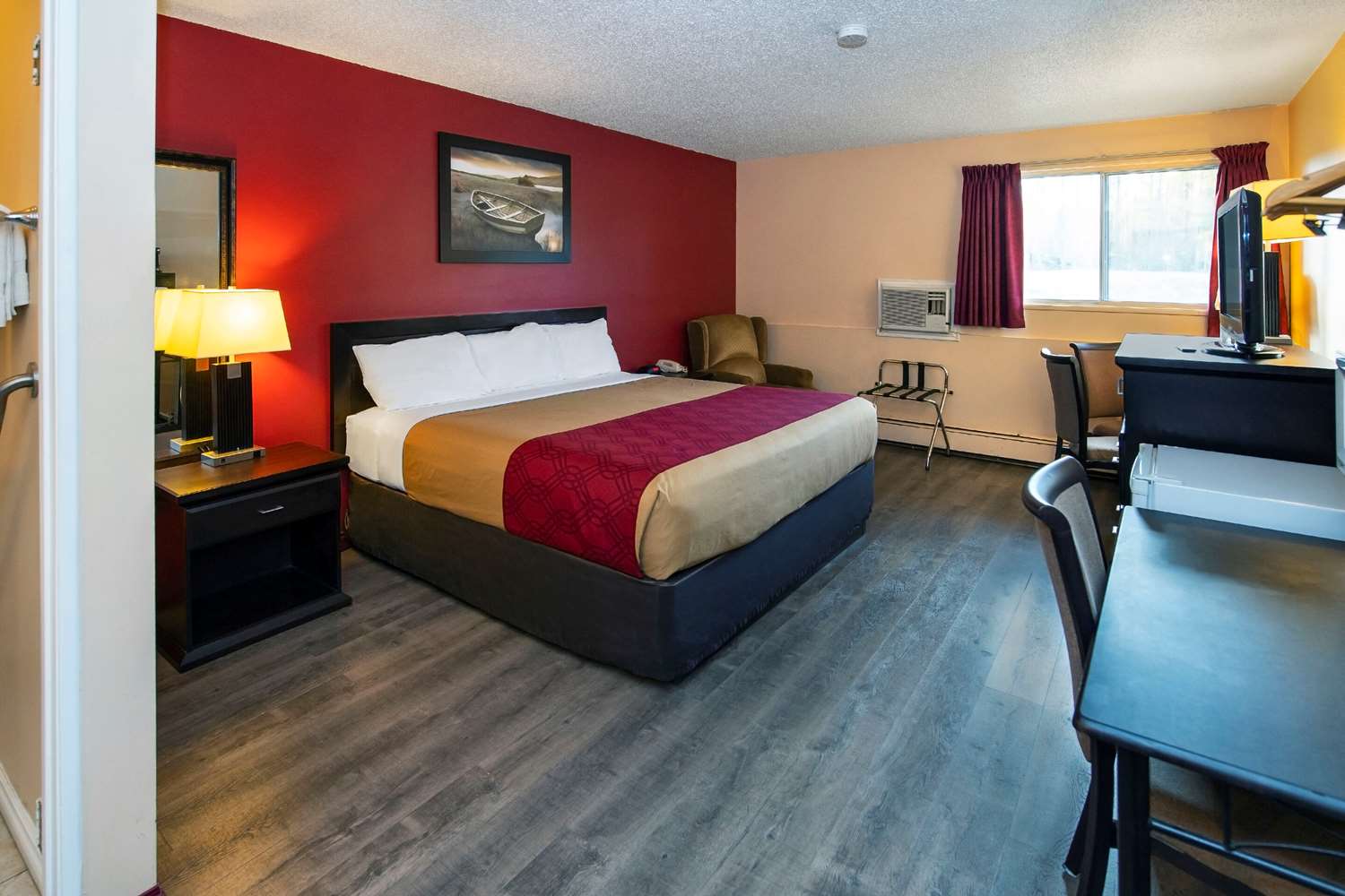 Econo Lodge Edson 2nd Ave 4/11
