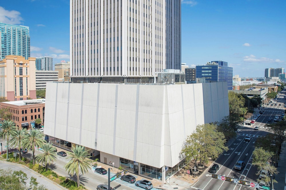 Aloft Tampa Downtown