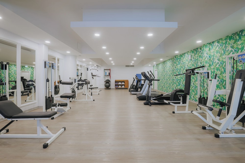 Tasia Maris Sands Beach Hotel - Adults Only 25/50