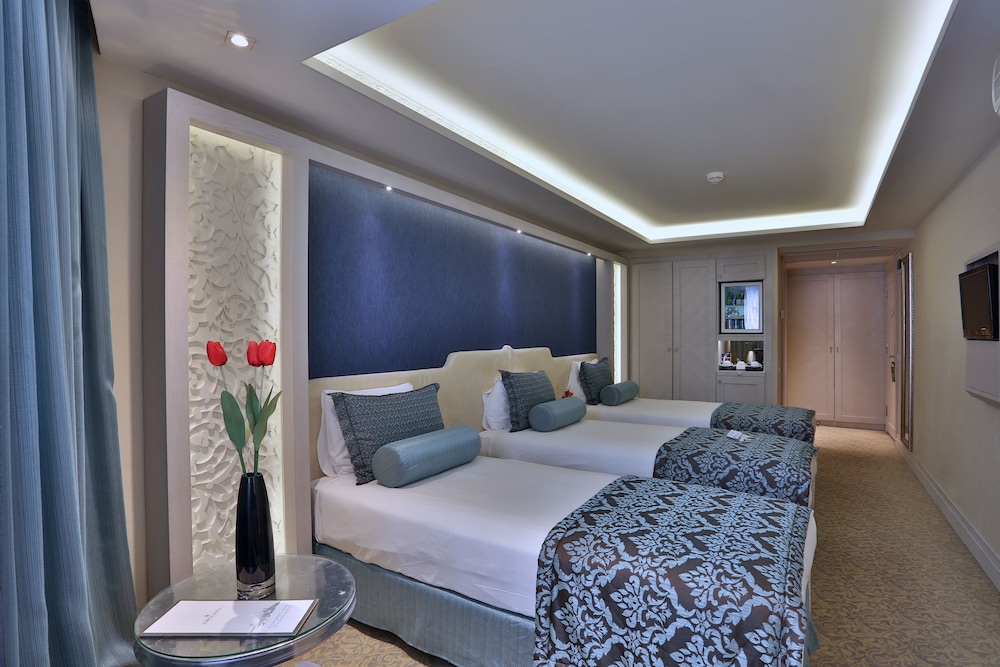 AHC Old City Hotel 28/70