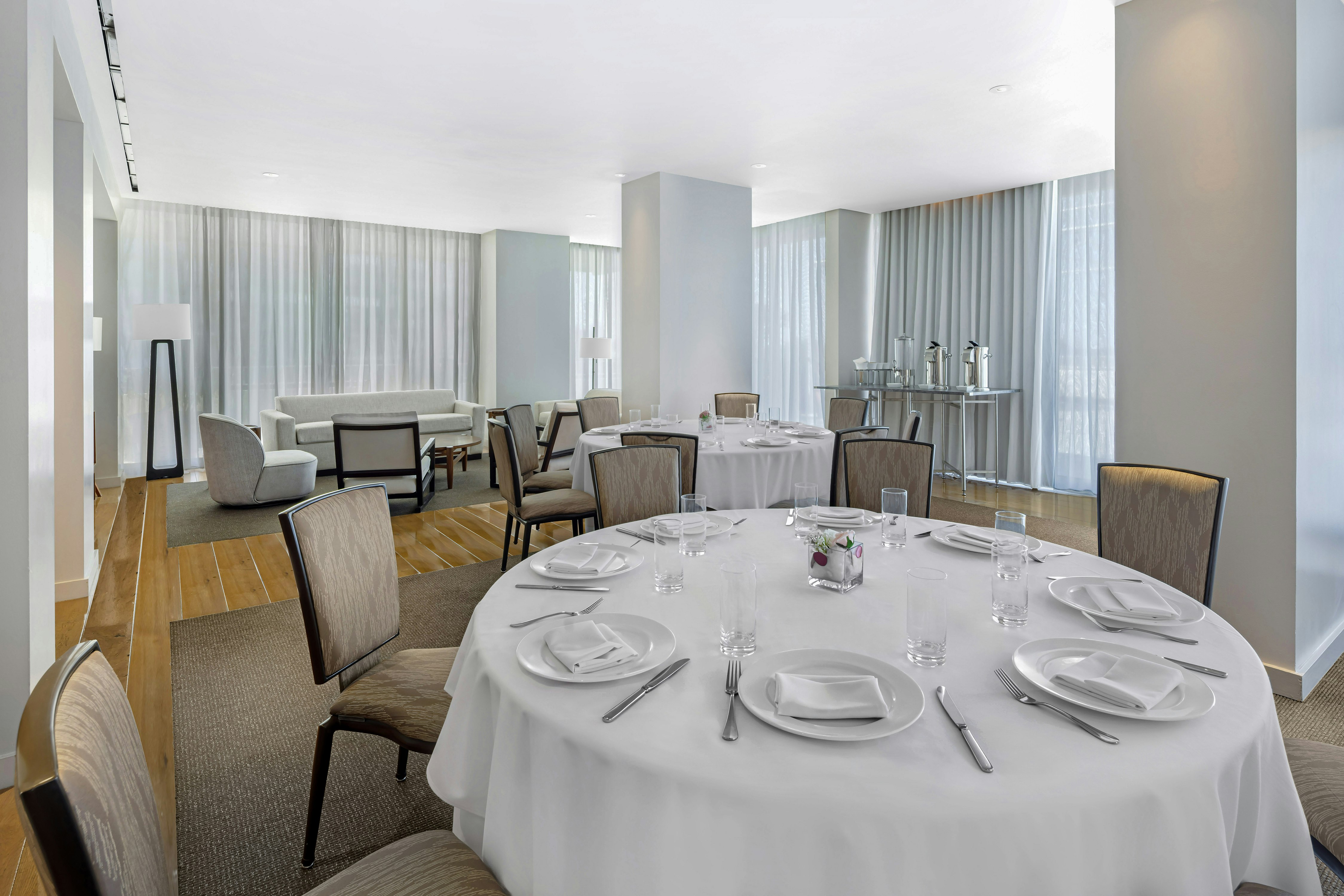 Hilton Vacation Club The Modern Honolulu 25/42