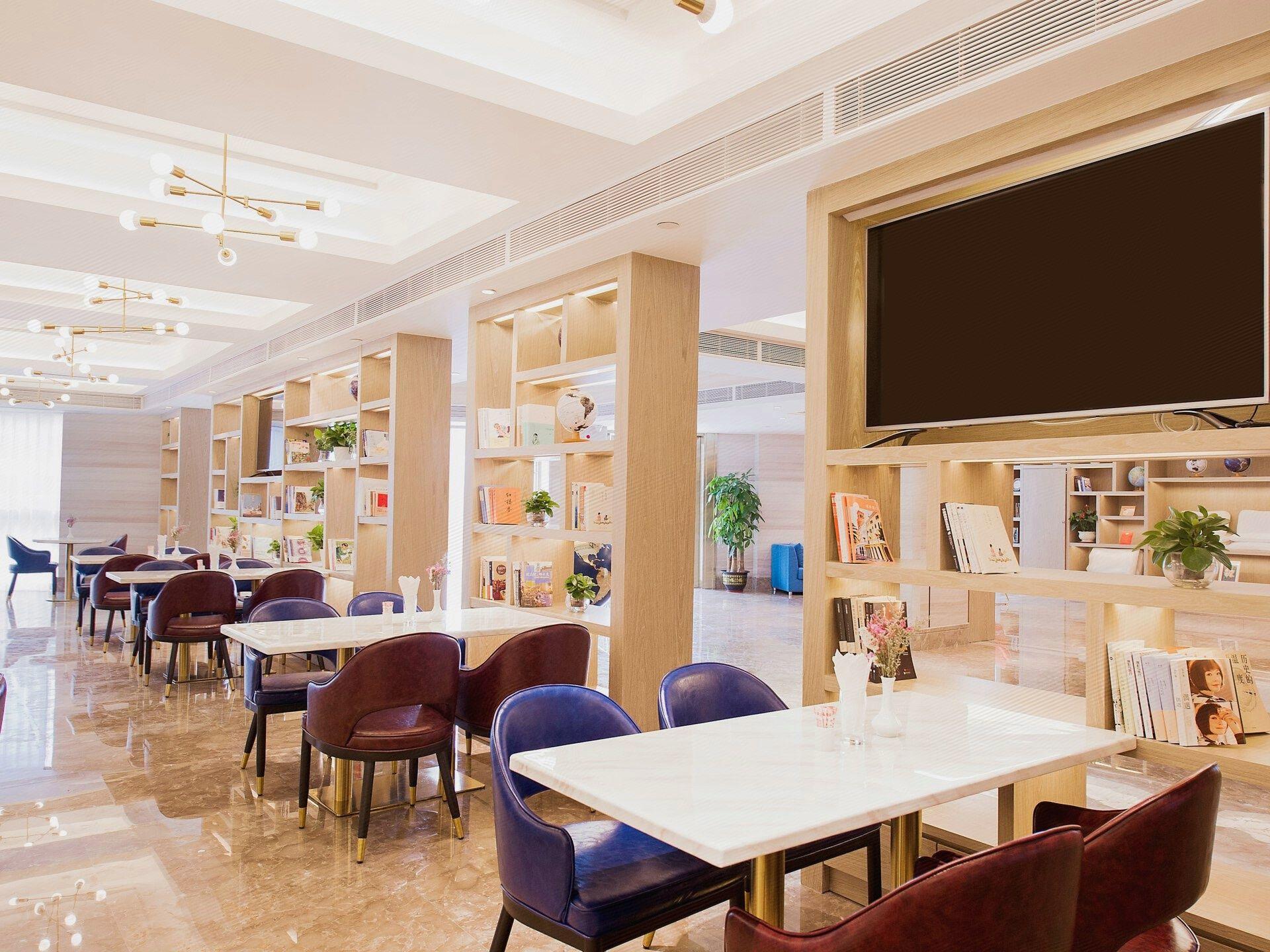 Kyriad Marvelous Hotel Shenzhen Liuyue Metro Station 30/35