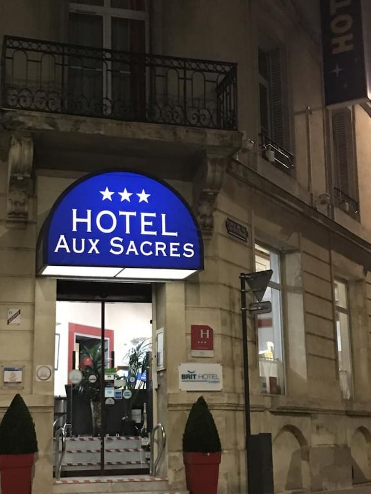 Brit Hotel Aux Sacres - Reims Centre 2/51