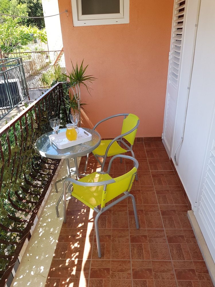 Guest House Avdic 26/41
