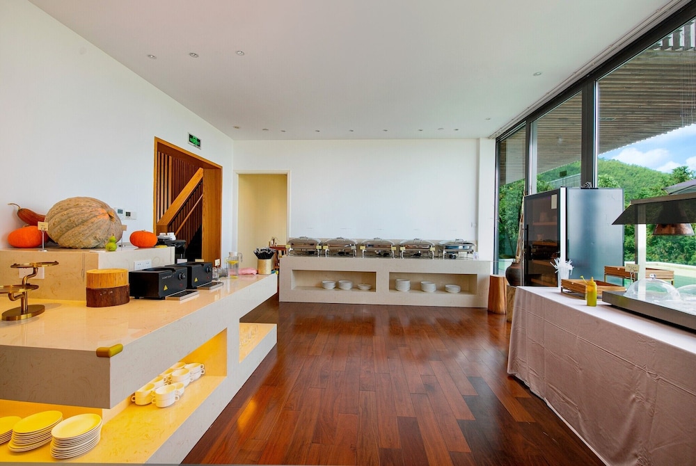 Meijie Mountain Hotspring Resort 26/43