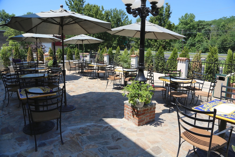 Best Western Plus Fairfield Executive Inn 57/67