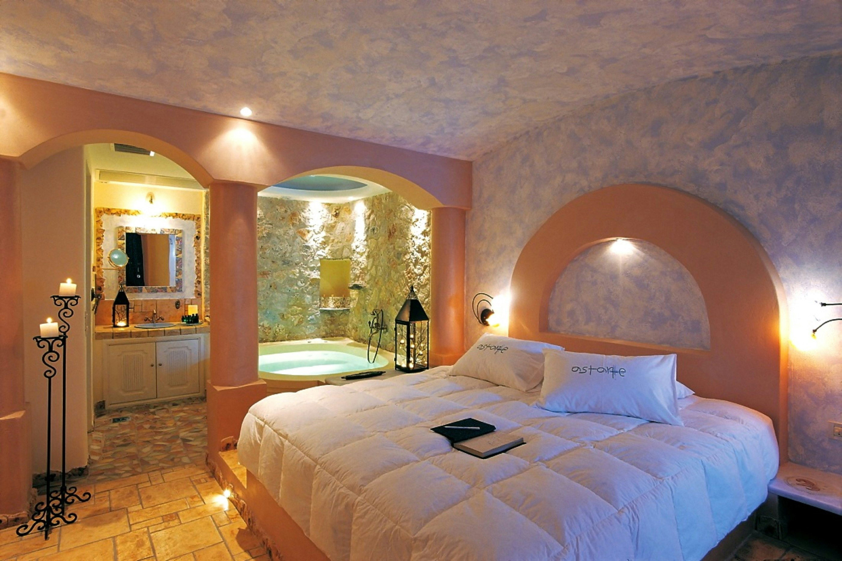 Astarte Suites 1/18