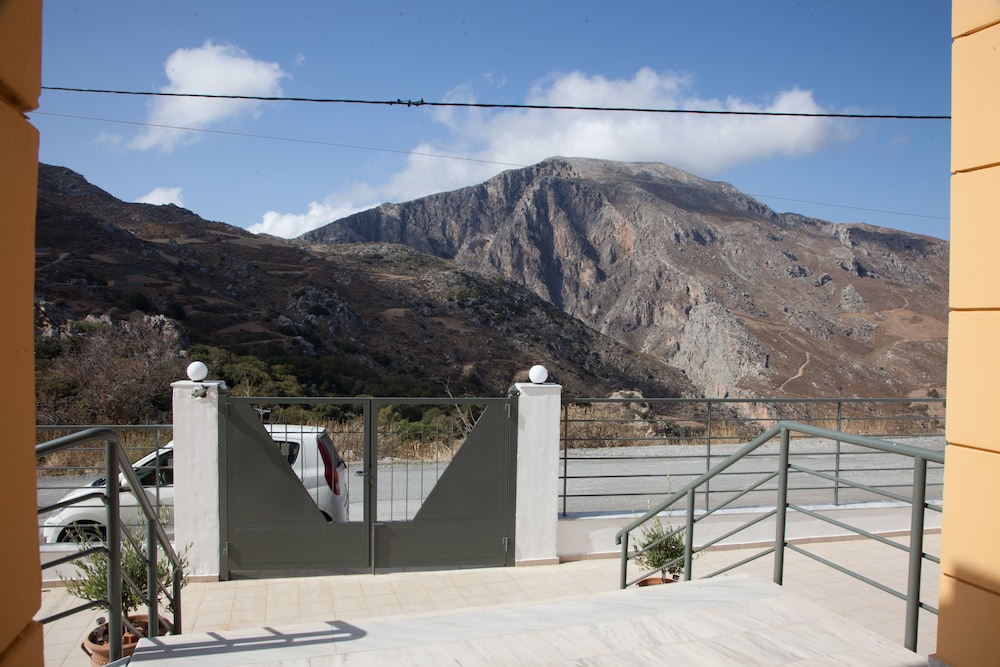 Villa Frati Gorge 35/50