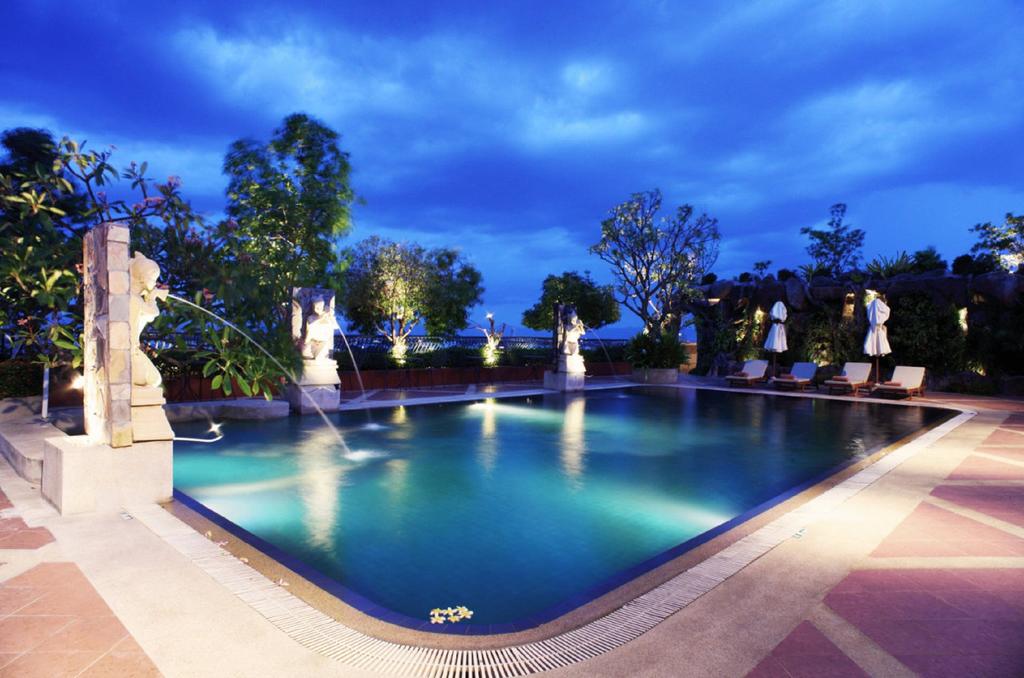 Furama Chiang Mai Hotel 35/38