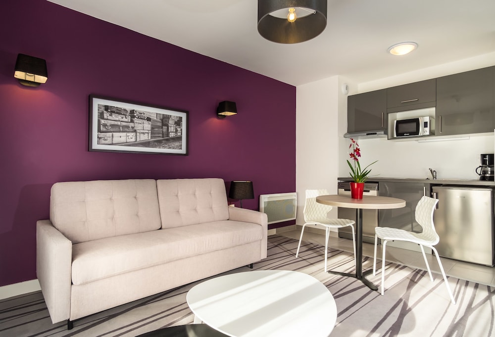 Nemea Appart Hotel Quai Victor Tours Centre 57/73