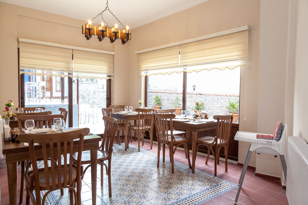Lal Hotel Bursa 42/50