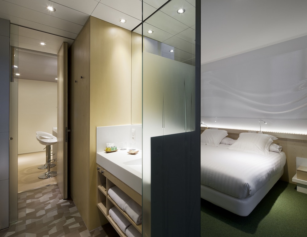 Ako Suite Hotel 8/37