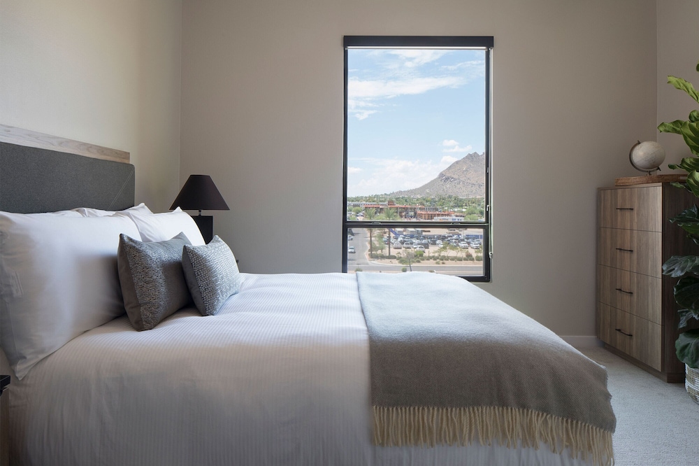 Sentral Old Town Scottsdale 13/51