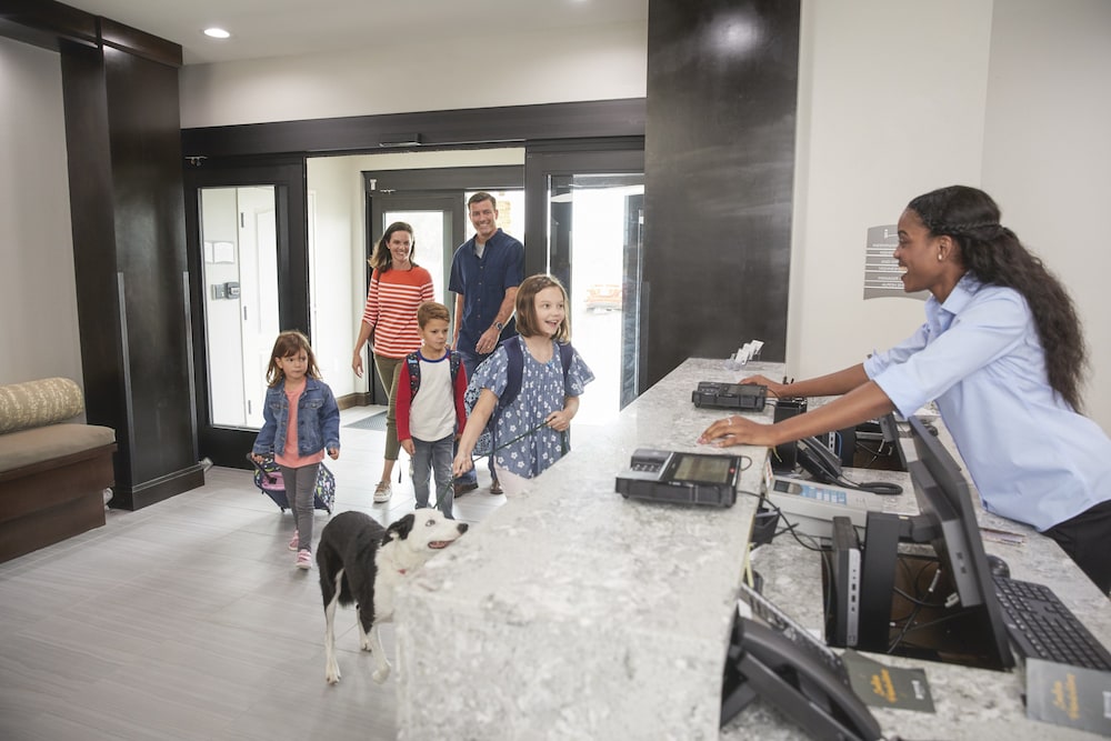 Staybridge Suites Miami International Airport 30/77
