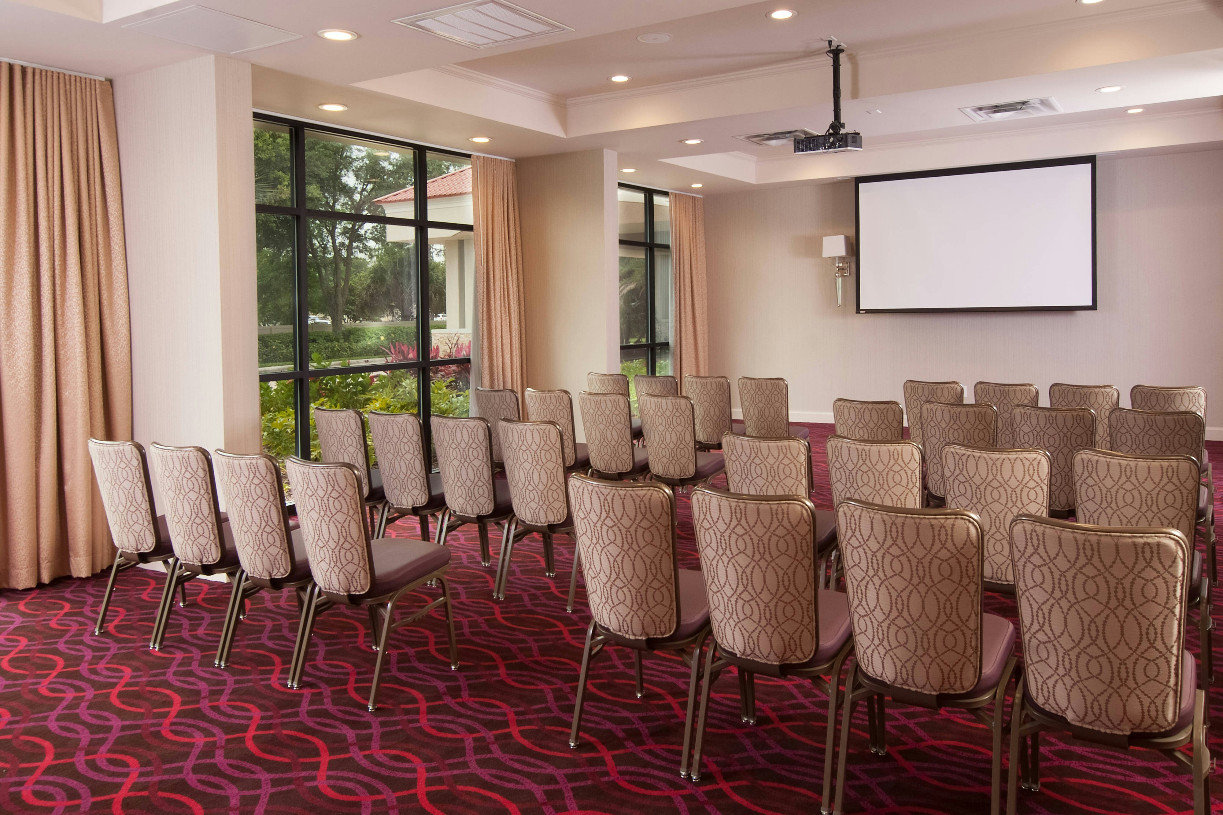 Delta Hotels By Marriott Orlando Lake Buena Vista 55/57