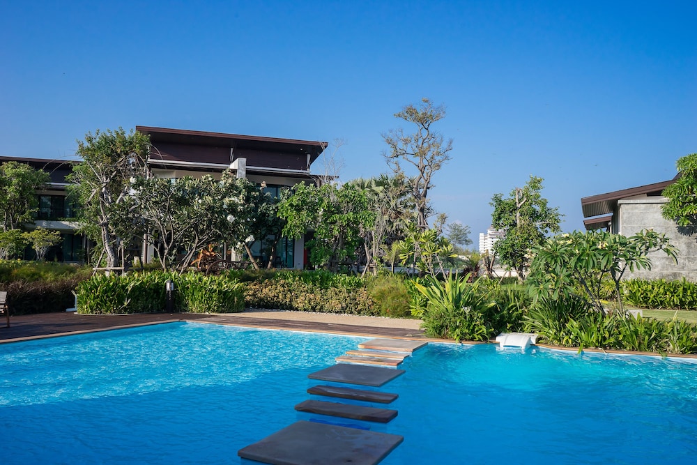 I-TARA RESORT & SPA 9/71