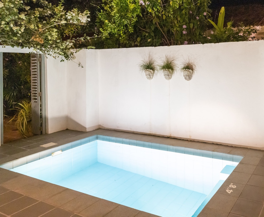 Taru Villas Mawella 25/50