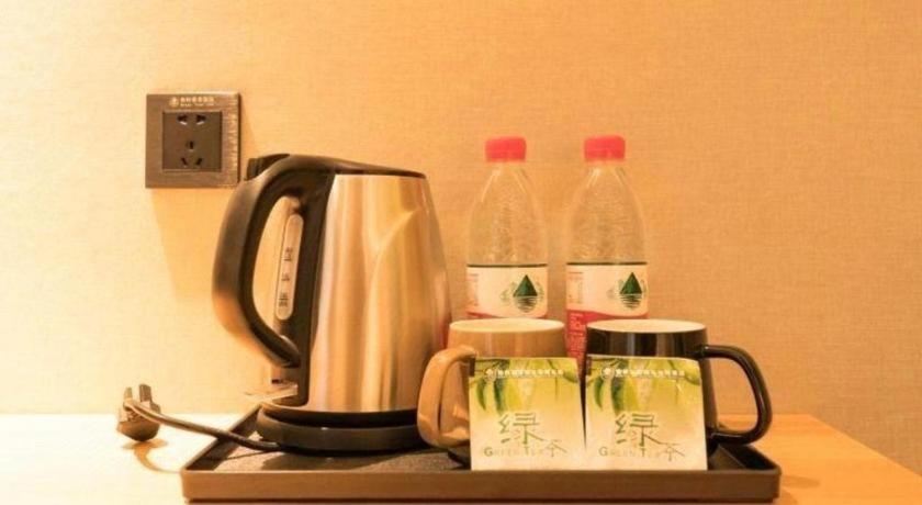 GreenTree Inn Express Hefei Yaohai Wanda Minghuang Road 21/38