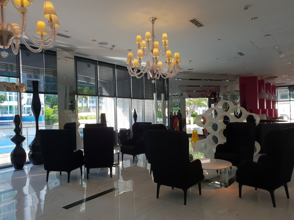 Azure Luxury Beach Suites By Vacationsph 37/50