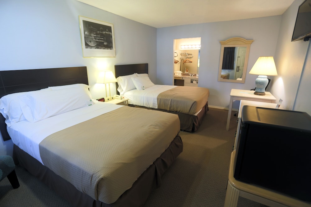 Victoria Palms Inn Suites 7/31