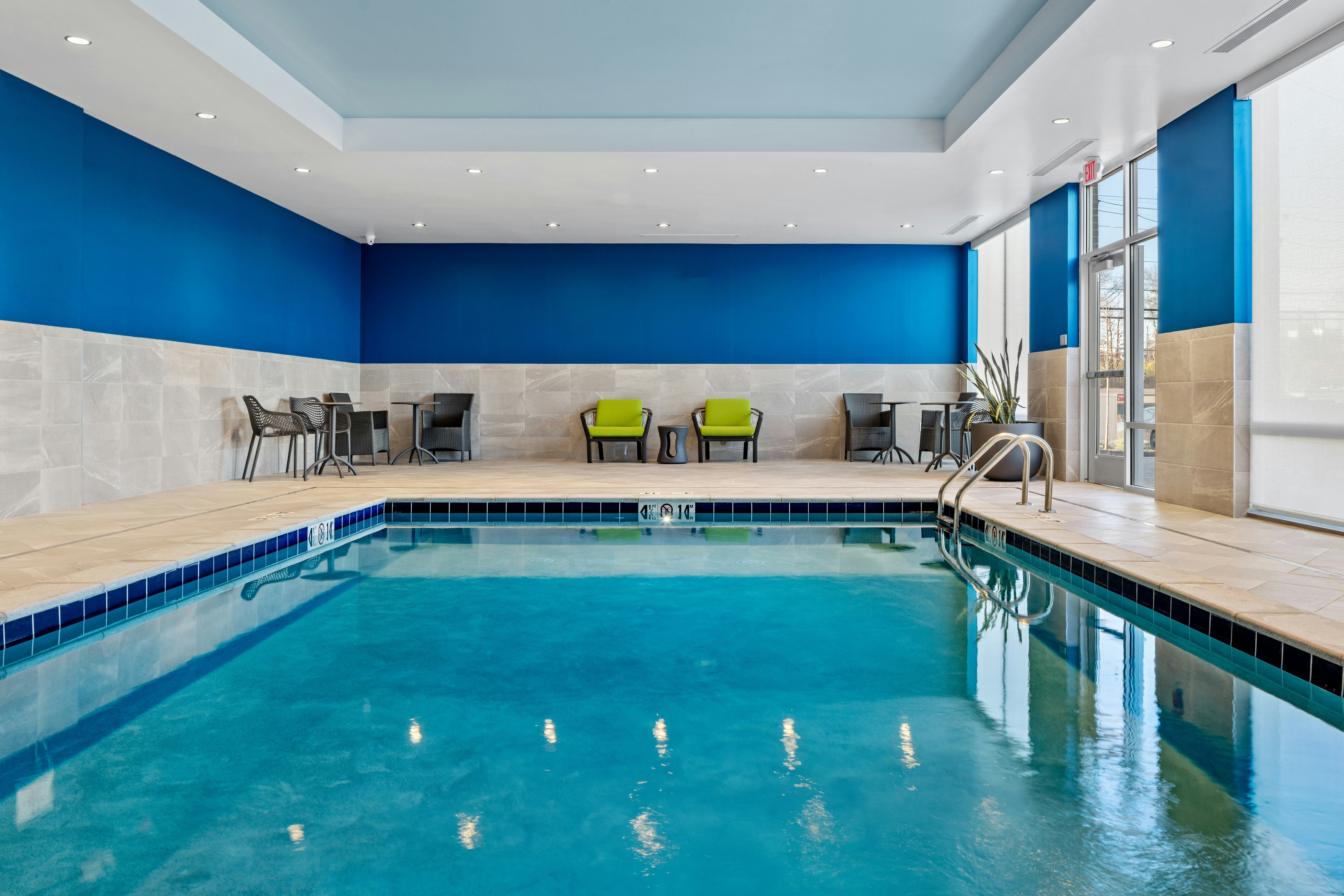 Hampton Inn and Suites Cincinnati West OH 11/36