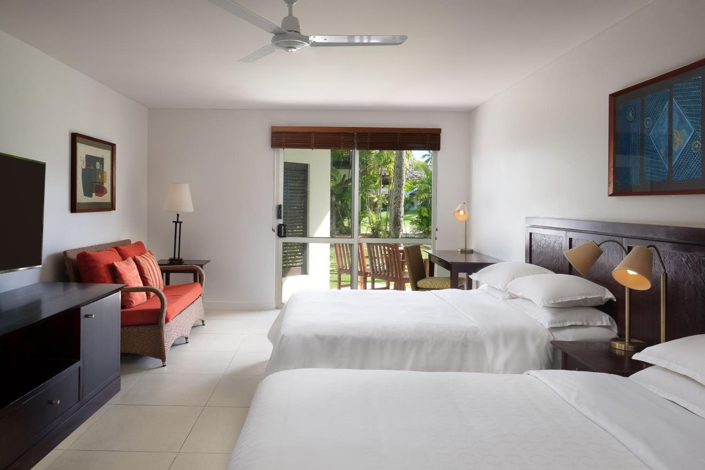 2 Bedrooms, Villa, 1 King and 2 Double Beds, Ocean Front